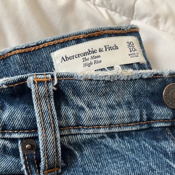 Abercrombie Button Fly Jeans - Picture 2 of 3